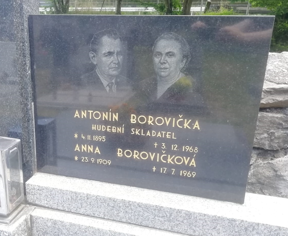 Hrob Antonína Borovičky v Davli