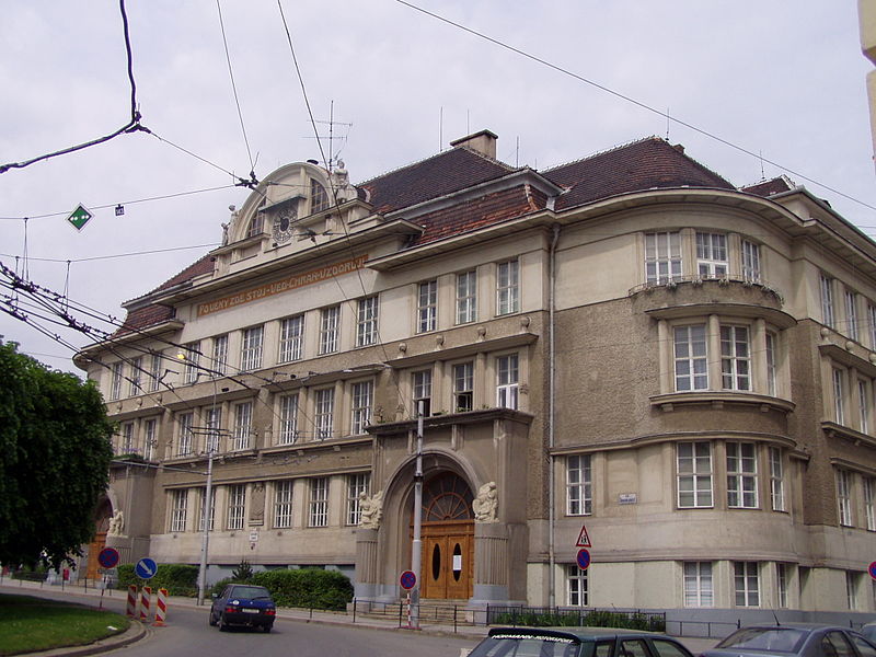 Budova obecné a měšťanské školy v Brně-Králově poli, vybudována 1912-1914