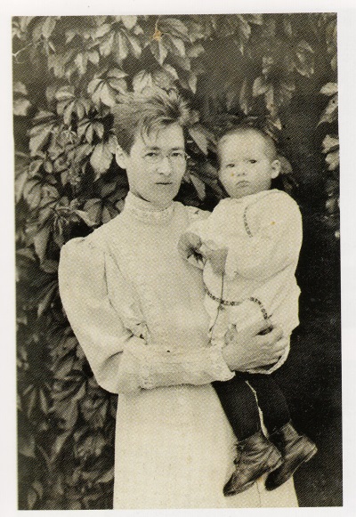 Varvara Bezděková s dcerou