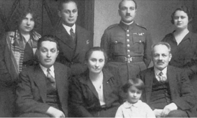 Karel Goliat s rodinou ve 30. letech 20. století (Čechoslováci v Gulagu II.)