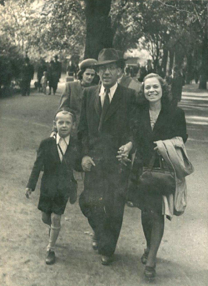 Alois Humplík s rodinou. Archiv autorky