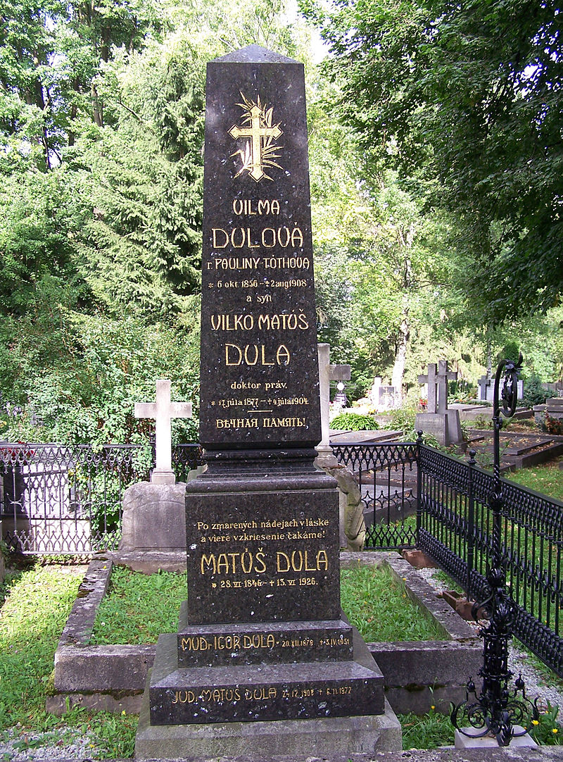 Hrob Matúše Duly na Národním hřbitově v Martině
