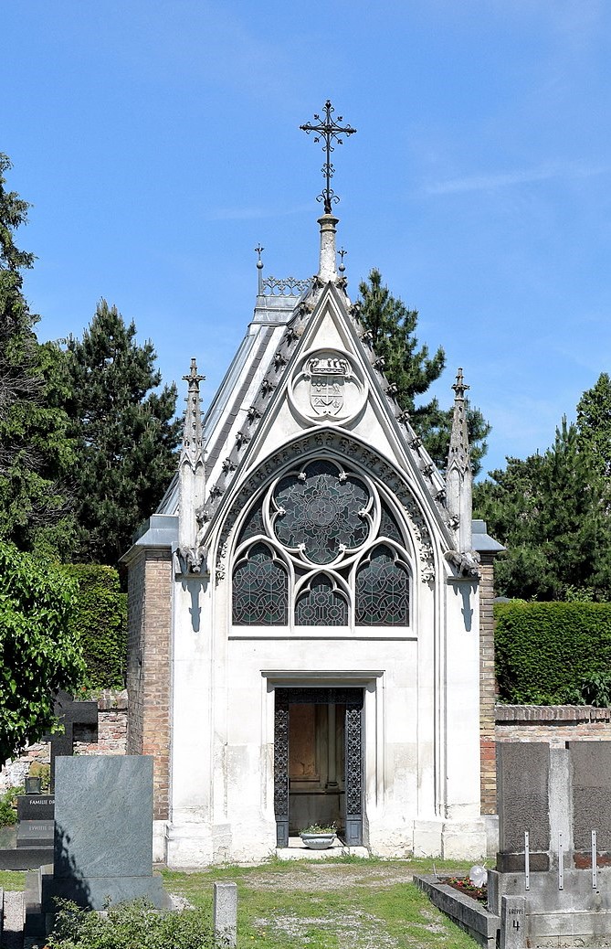 Hrob Heinricha Ferstela na hřbitově ve vídeňském Grinzingu