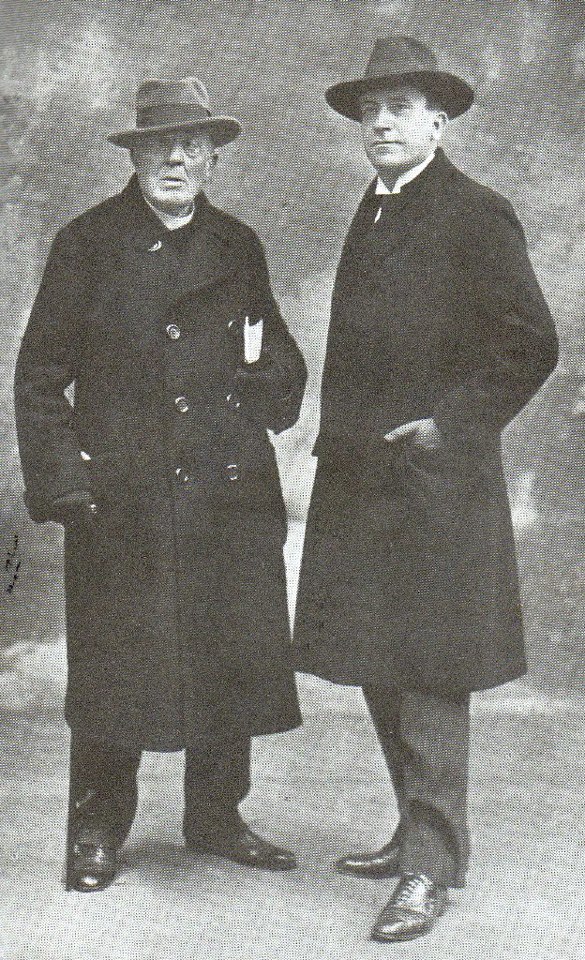 Vendelín Budil (vlevo) na vycházce s plzeňským městským radou JUDr. Křížem