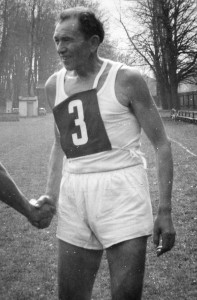 Soubor:Bednar Walter portret.jpg