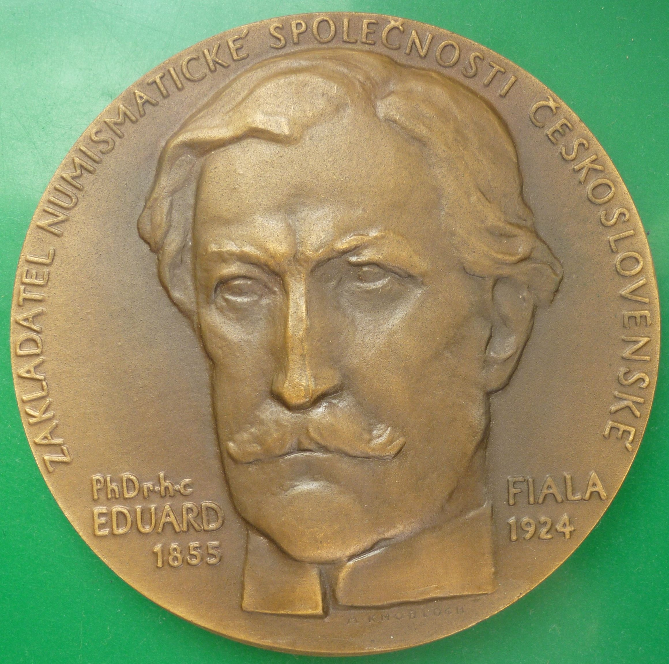 Medaile zakladatele ČNS Eduarda Fialy