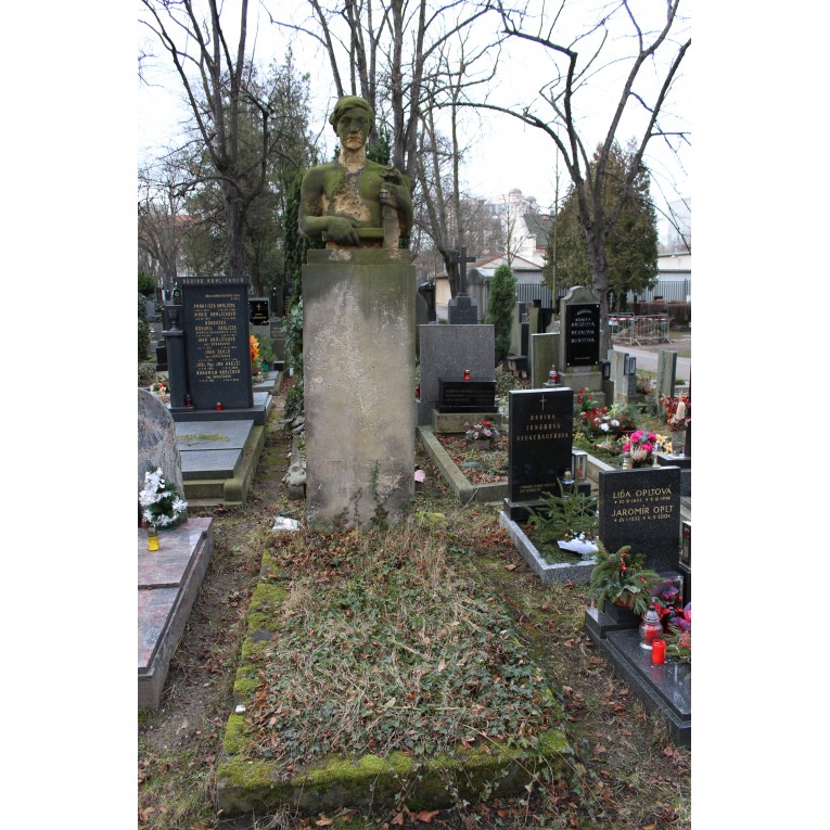 Hrob Antonína Brůhy na hřbitově Praha-Vinohrady