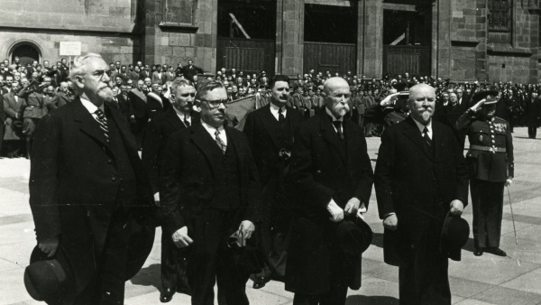 F. Soukup, B. Bradáč, J. Malypetr, J. Černý, T. G. Masaryk, F. Staněk (1934)