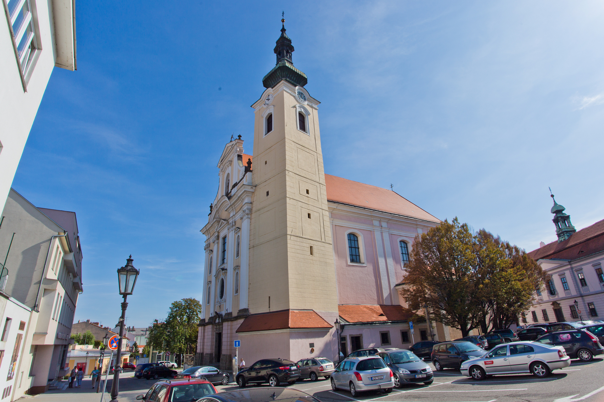 Kostel Nanebevzetí Panny Marie v Kroměříži, vystavěn 1724-36