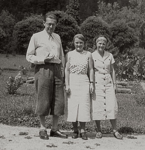 Jiří Franta spolu se svou švagrovou Boženou Reimovou a manželkou Miladou Frantovou