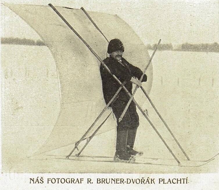 Rudolf Bruner-Dvořák na lyžích, 1905 (Český svět)