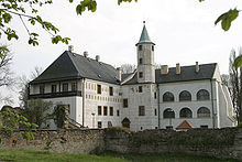 Zámek v Přerově nad Labem v letech 1559-1561 upravoval Matteo Borgorelli