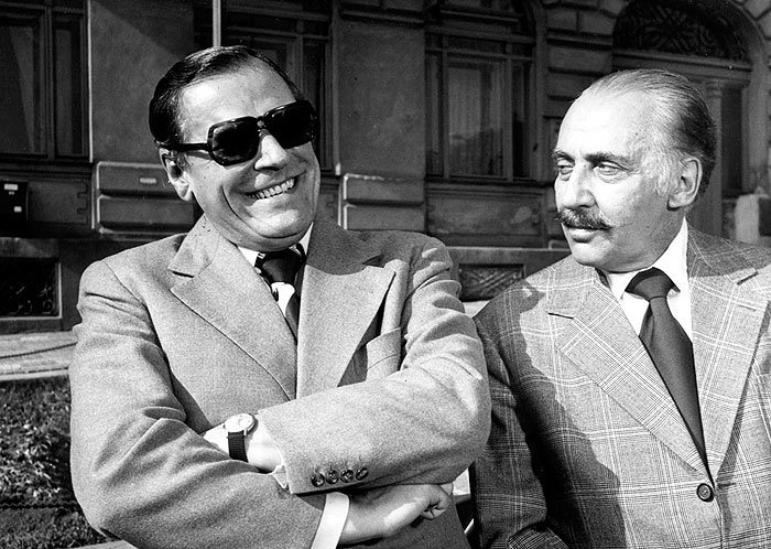 Josef Bek s Milošem Kopeckým v komedii "Jak napálit advokáta", 1980