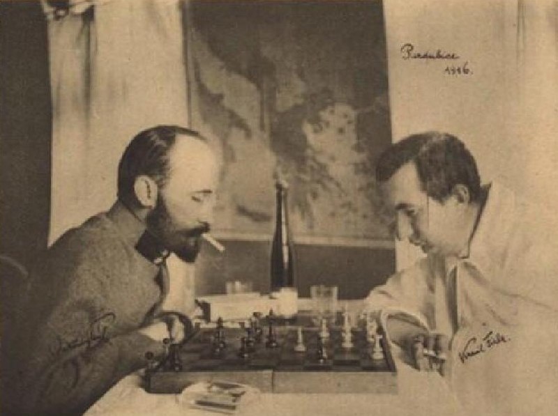 Dr. Trýb a Dr. Kamil Fiala v nemocnici v Pardubicích, 1916