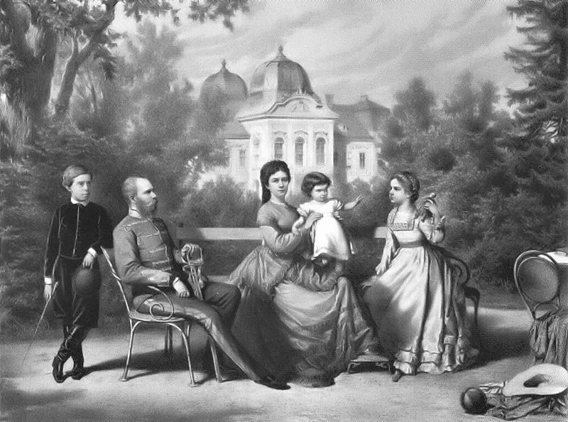 Královská rodina v paláci Gödöllő. Král František Josef I. a královna Alžběta Bavorská s dětmi Rudolfem, Marií Valerií a Giselou.