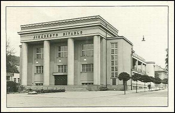 Jiráskovo divadlo v Hronově bylo vybudováno v letech 1928-1930