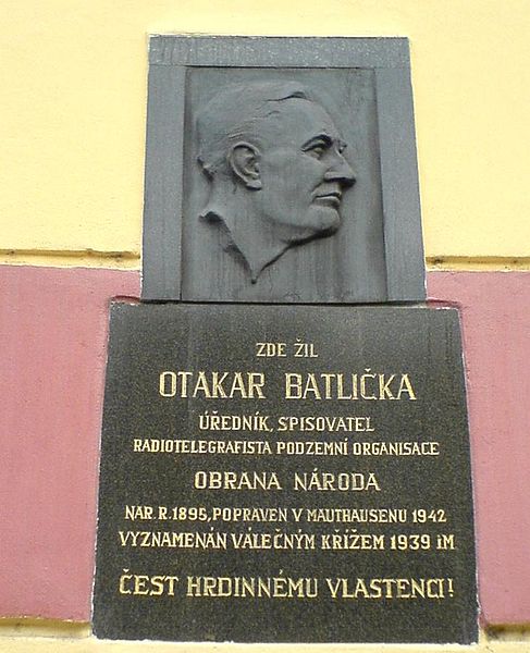 Pamětní deska Otakara Batličky v pražských Nuslích