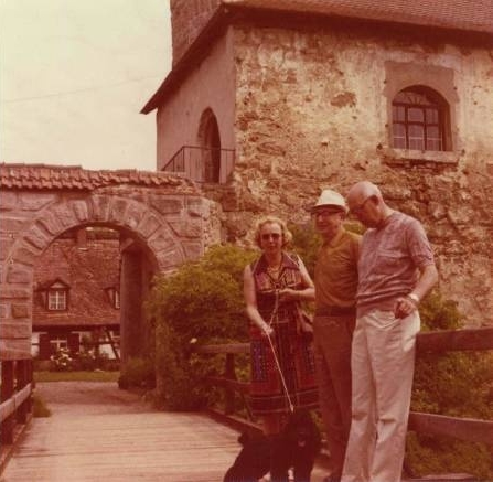Leo Brod s manželkou Elisabeth a jejím bratrem Heinrichem Hermannem