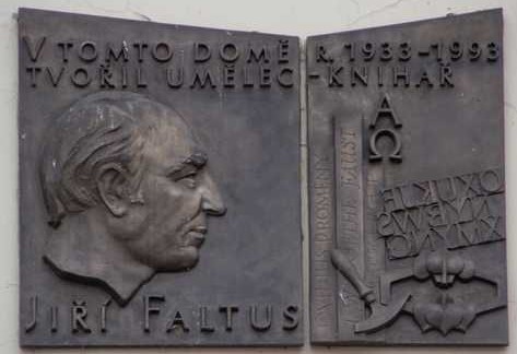 Pamětní deska na Masarykově náměstí v Žamberku