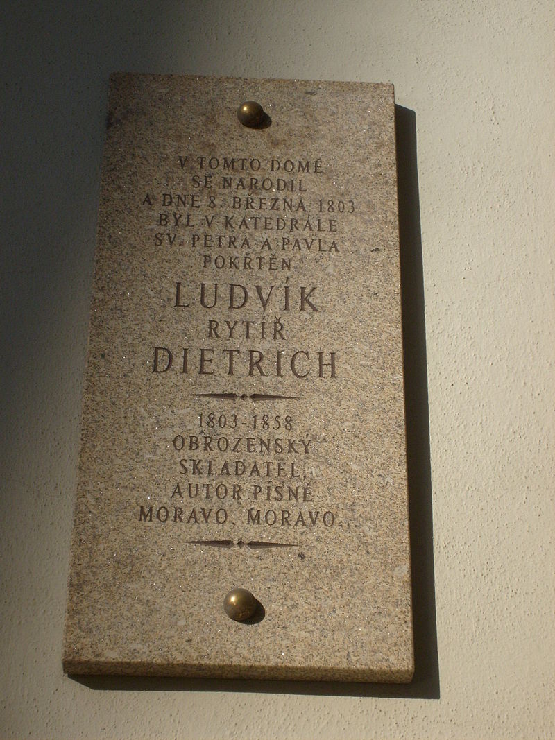 Pamětní deska na rodném domě L. Dietricha v Brně