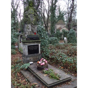 Hrob Emanuela Bořického na Olšanských hřbitovech v Praze