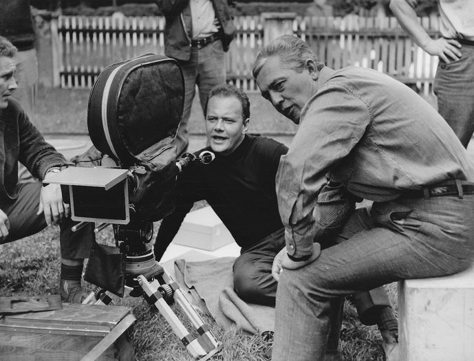 Jan Čuřík a Haro Senft při natáčení filmu Hladký běh, 1967
