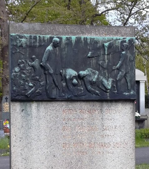 Hrob Bohumíra Budína na hřbitově v Praze-Košířích