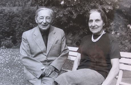 Zdeněk Fierlinger s manželkou Olgou, 70. léta