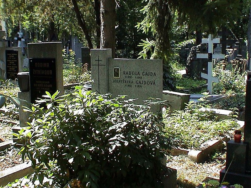 Gajdův hrob na Olšanských hřbitovech v Praze